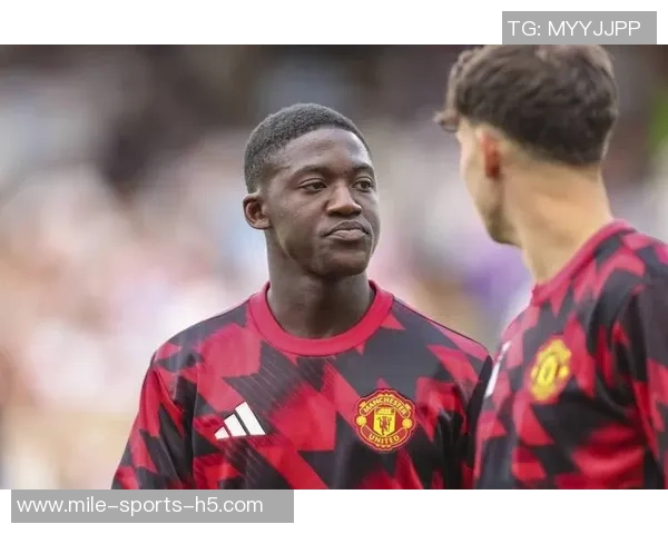 隆戈透露罗马与齐尔克泽谈判细节曼联球员需等到一月下旬才能离队