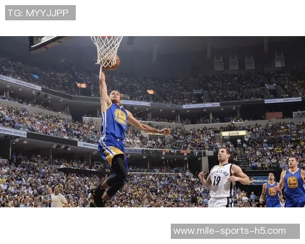 库里谈勉强扣篮时机珍贵未来或难再现此精彩瞬间